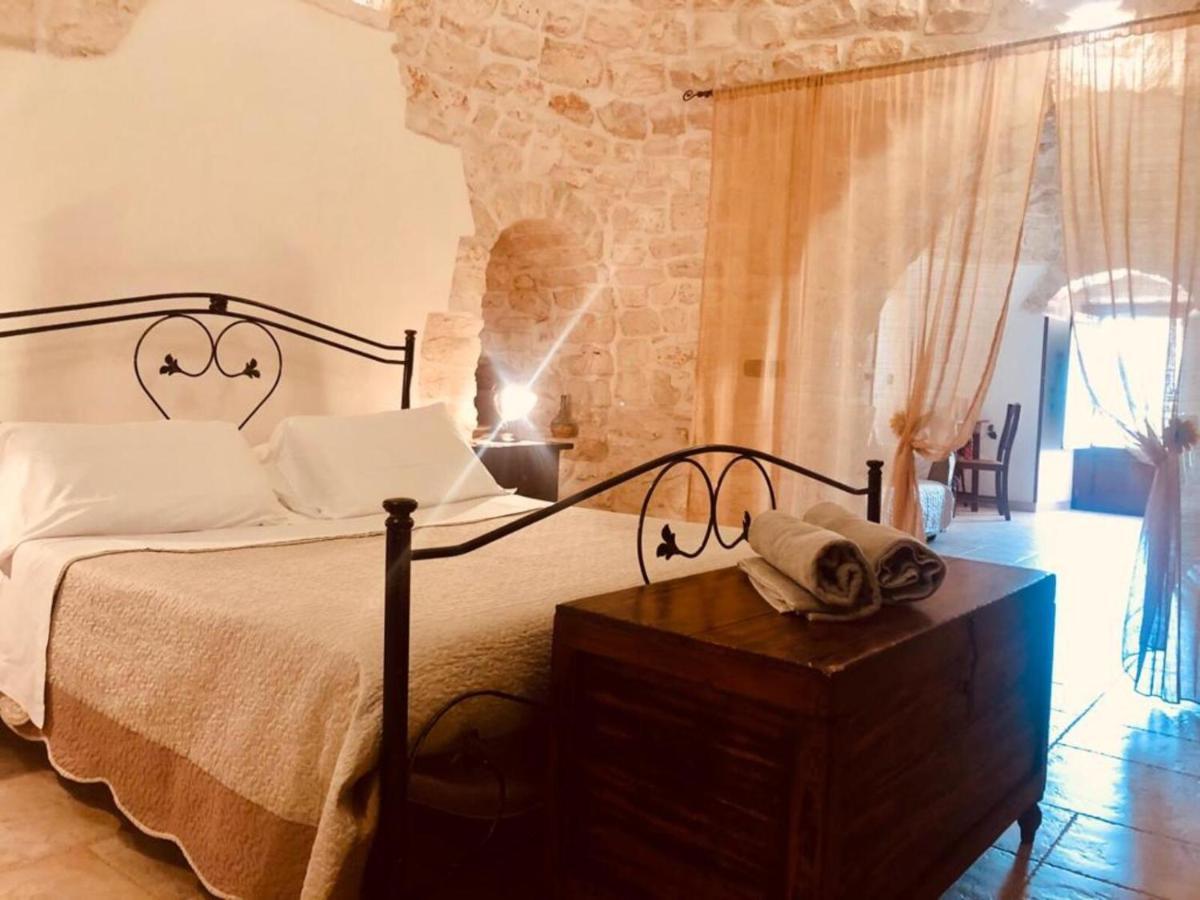 ロコロトンド Trulli Isago Bed & Breakfast エクステリア 写真